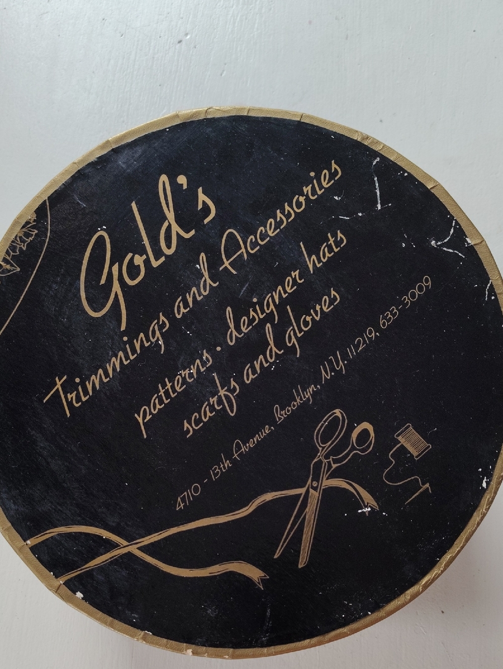Gold's Trimmings and Accessories Round Hat Box and Pillbox Fascinator Hat